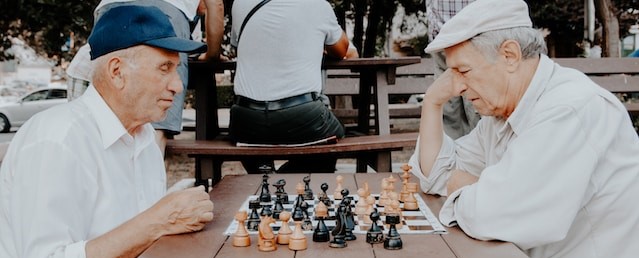 seniors-playing-chess